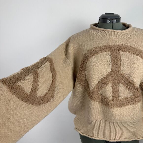 POL Teddy Bear Fuzzy Peach Sign Sweater - Women's Medium, Oversized - Picture 5 of 11